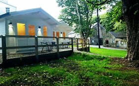 Dunmore Gardens Log Cabins